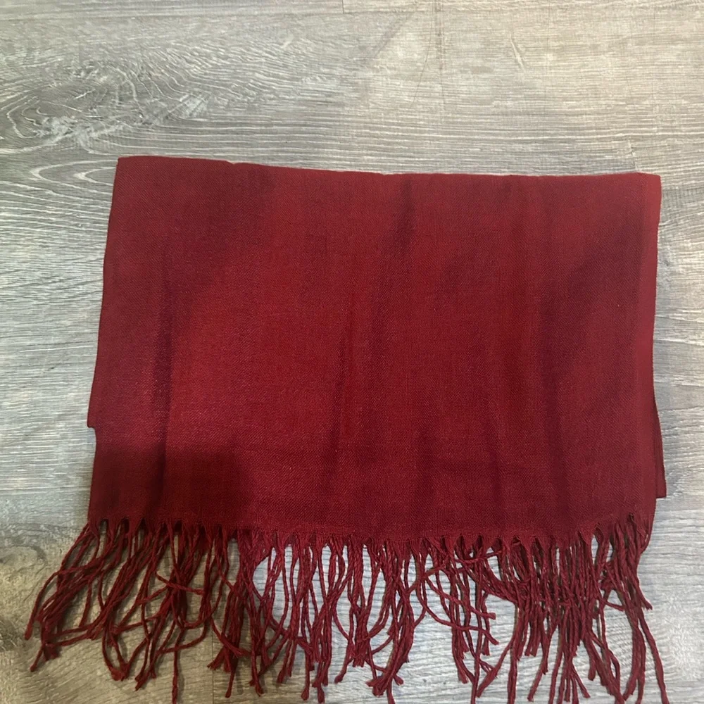 Red Fringe Scarf new with out tags perfect for 2026 trends!